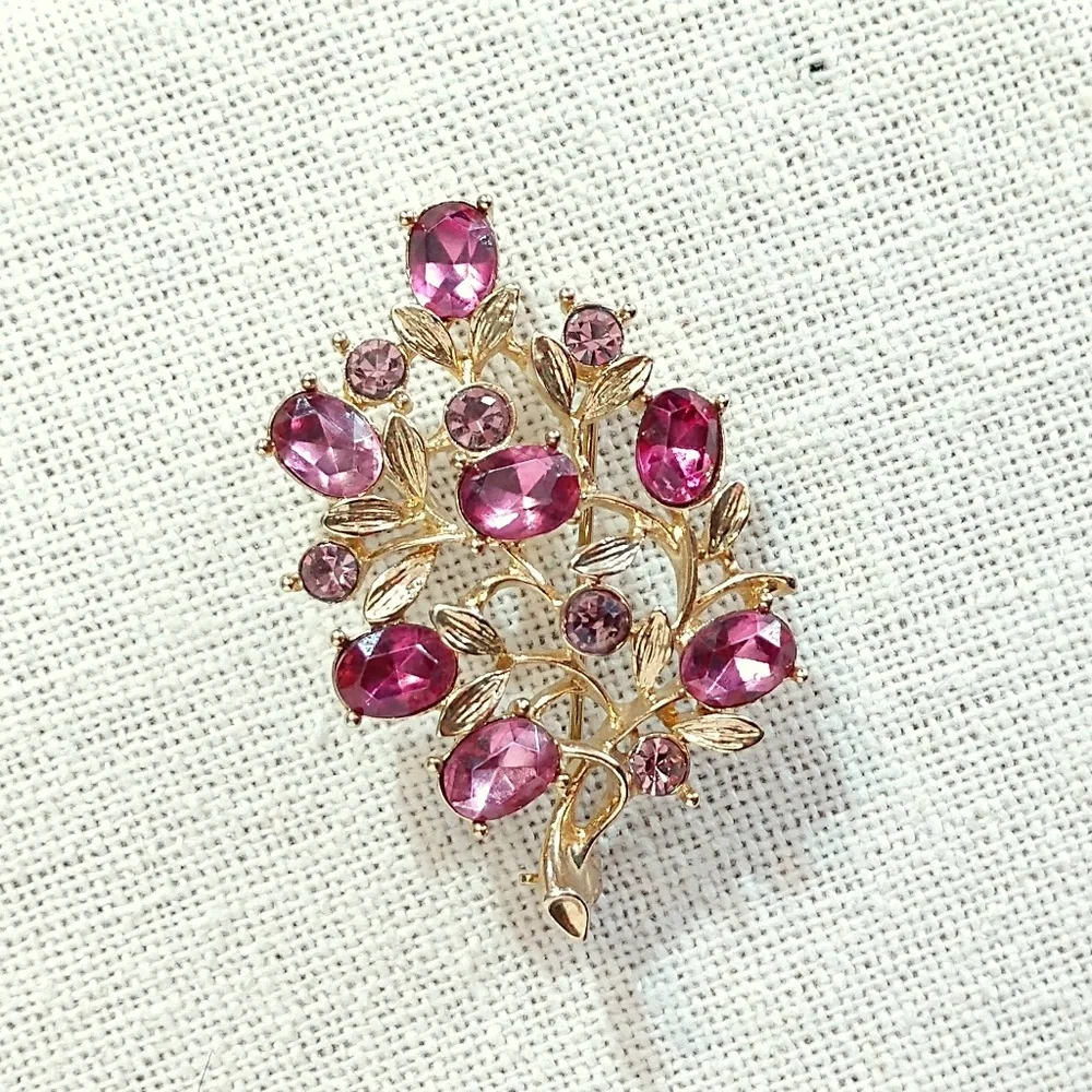 Purple and gold flower brooch